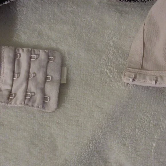 Cacique Beige/Black Lace Bra  Balconette  42C - Picture 7 of 7